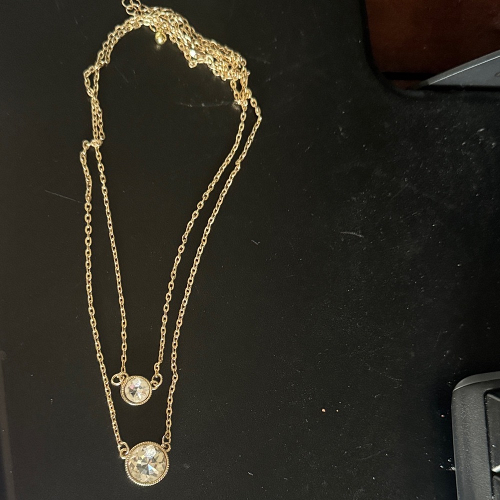 Elegant Gold plated Layered Necklace with Crystal Accents - Picture 2 of 3